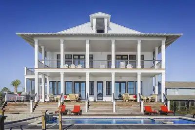 8 Types of Beautiful Houses in South Africa That Will Make You Drool